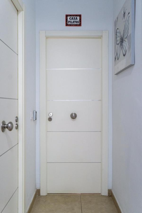Invecar Holding Apartment Sevilla Exterior foto