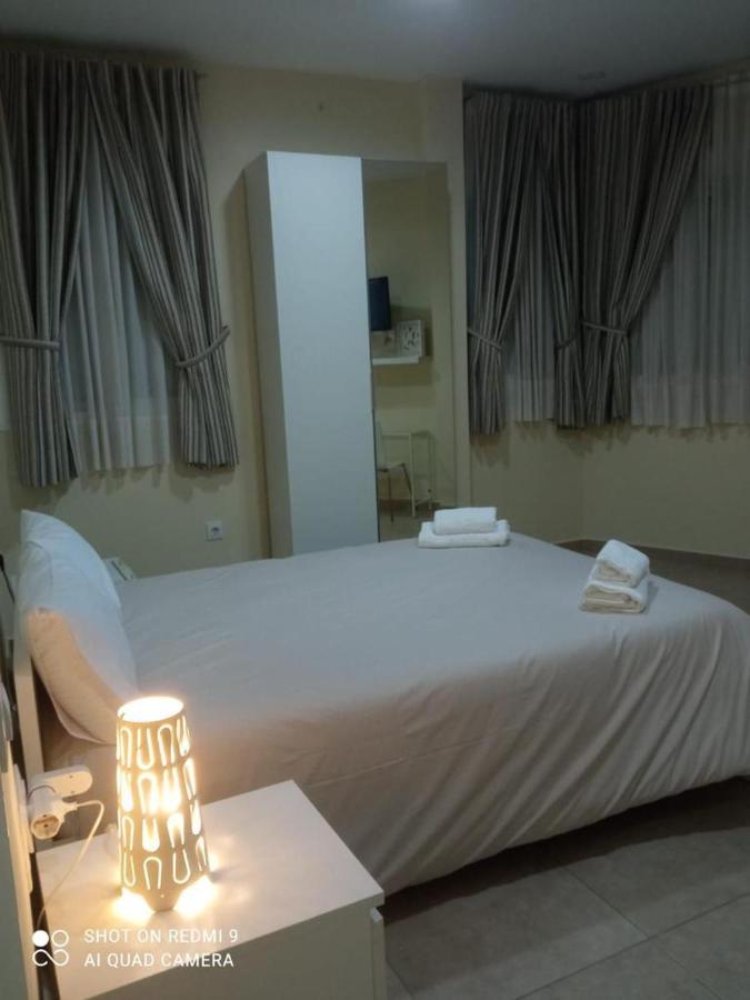 Invecar Holding Apartment Sevilla Exterior foto