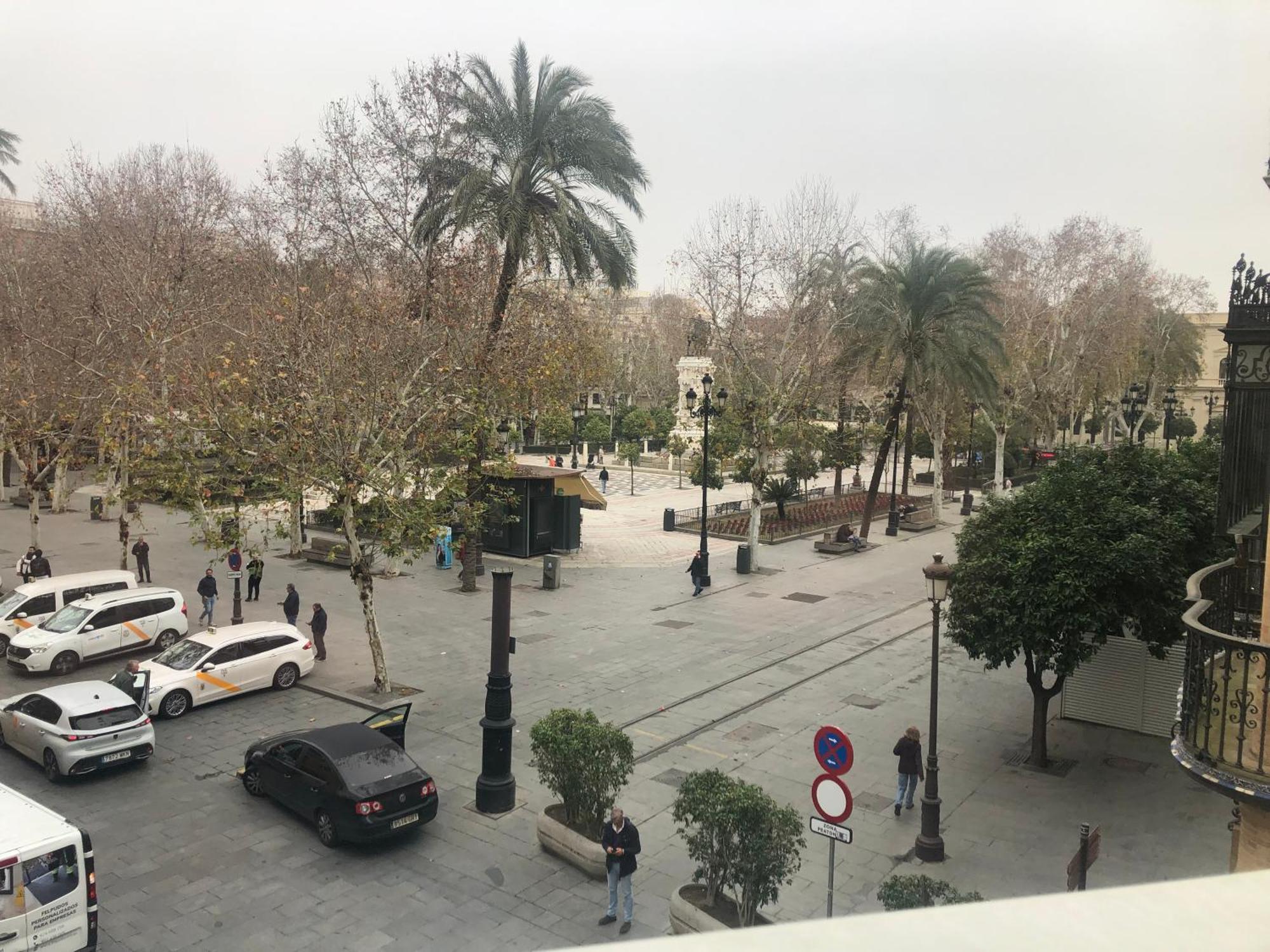Invecar Holding Apartment Sevilla Exterior foto